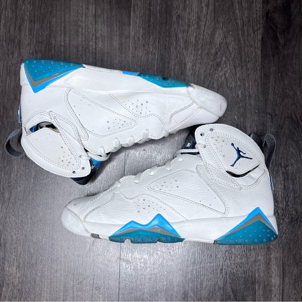 NIKE AIR JORDAN VII BP 7 RETRO WHITE FRENCH BLUE FLINT GREY